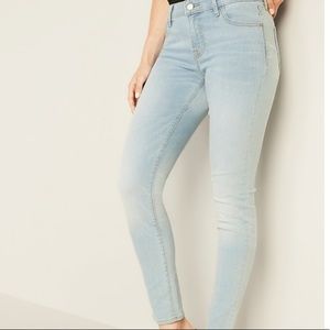 ON Mid-Rise Super Skinny Jeans in Ice Blue - NWT